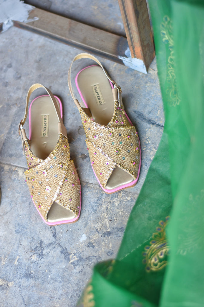 These are vegan flats made with up cycled jute fabric and soft cushion lining in insole. No animal was harmed in the making of this shoe. Take a little step towards responsible and sustainable lifestyle.