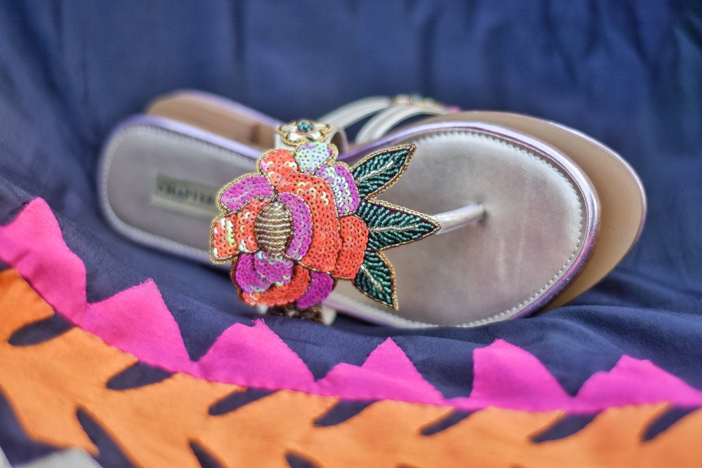 Chappals | Gulabi Gulab - CHAPTER 13