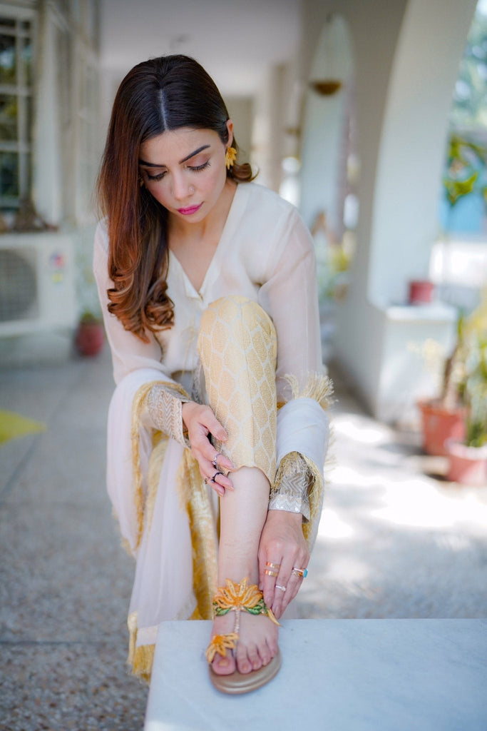 Fancy Kohlapuri | Mumtaz - CHAPTER 13