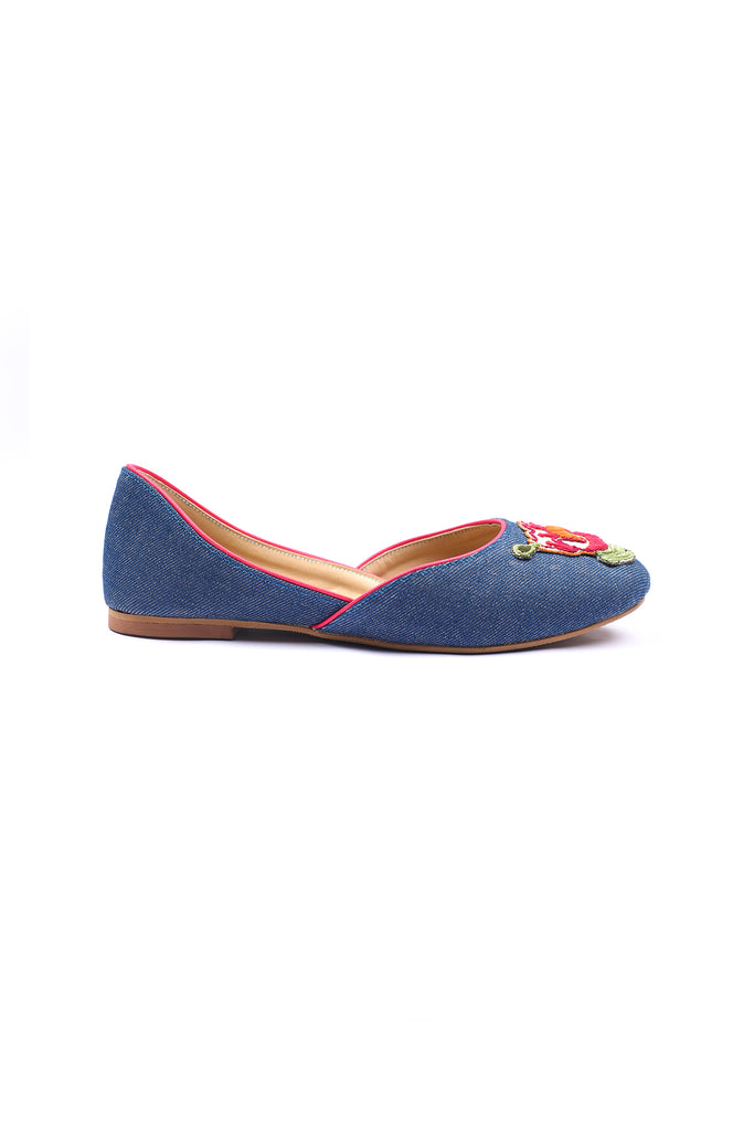 Denim khussa style loafers with hand embroidered motif