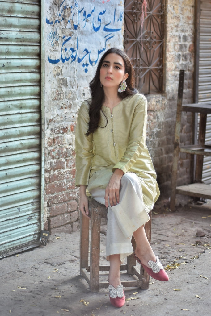 Mule | Pearly Butterfly - CHAPTER 13